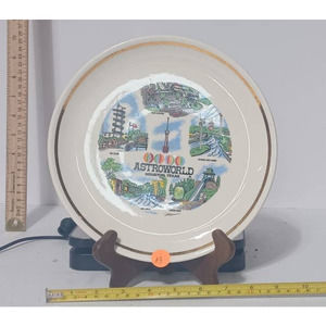 Astrow World plate